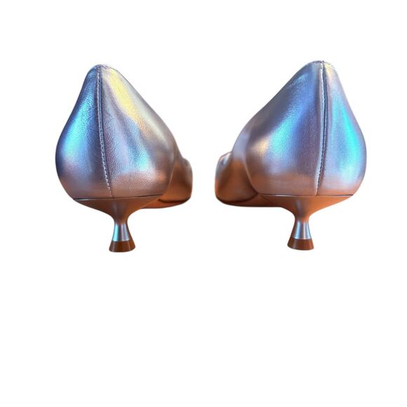 Stuart Weitzman Metallic Silver Pointed Toe Kitten Heel Pumps Designer Shoes 8.5 - Picture 4 of 12